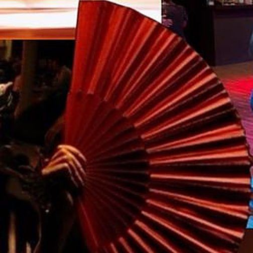 A red Spanish fan